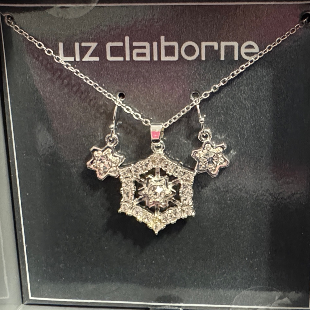 Liz Claiborne Silver Starburst Necklace and Earring set.   NEW